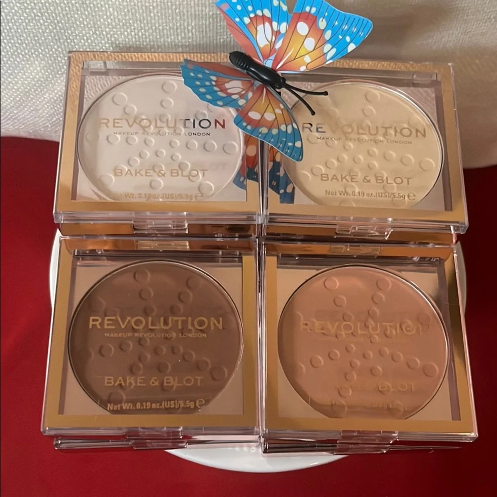 Revolution Makeup Bake & Blot Powder Set